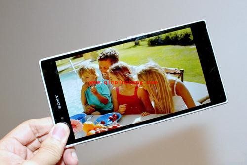 盘点2013年人气爆棚的十款智能手机