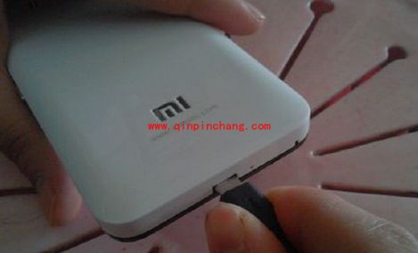 开盖绝招：小米2S如何轻松打开后盖