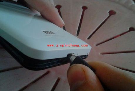 开盖绝招：小米2S如何轻松打开后盖