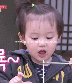 卖萌专用!韩国小孩金泰吴动态gif表情包免费分享