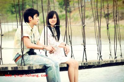 美图秀秀后青春特效 一键渲染你的怀旧记忆