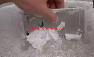 苹果手机与安卓手机哪个不容易被冻关机了?