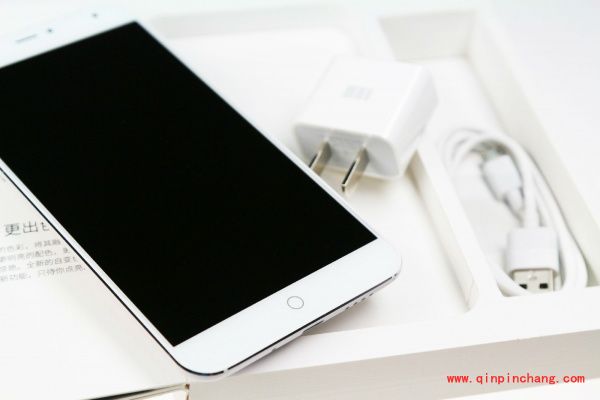 圆润讨喜!魅族MX4白色版开箱美图