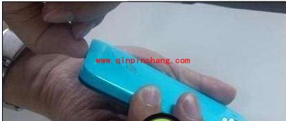 小米3后盖打不开？正确开盖方式演示