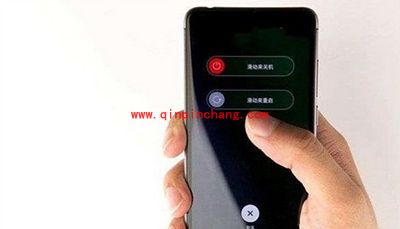 努比亚Z11 mini后盖打开图文步骤