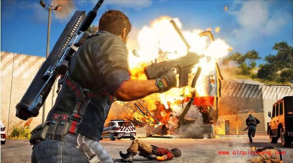 《正当防卫3》好玩吗?《正当防卫3》敖厂长试玩解说视频