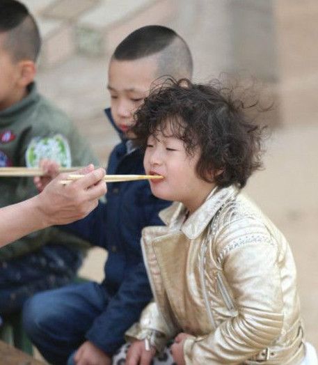 轩轩表情包 13p www.qinpinchang.com